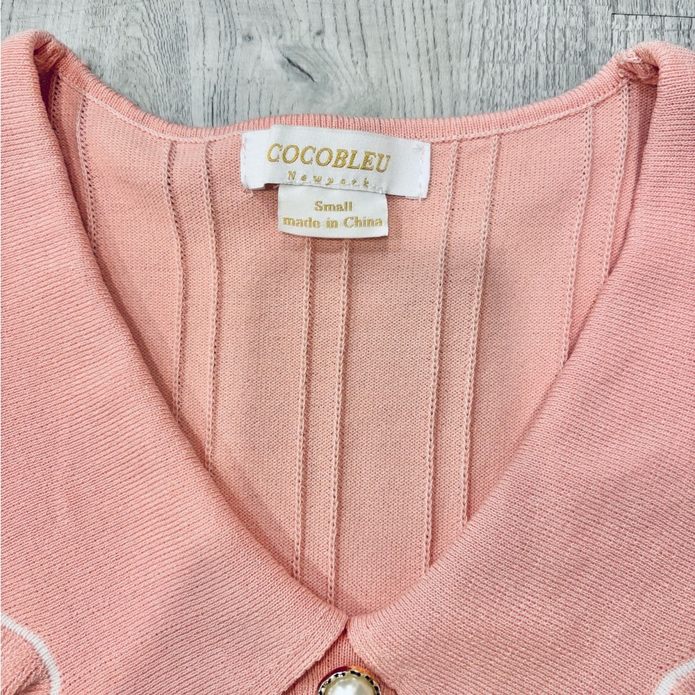 NWOT Pink V-Neck Bib Collar Sweater with Pearl Buttons Sheer Sleeves Size Small - Picture 4 of 6